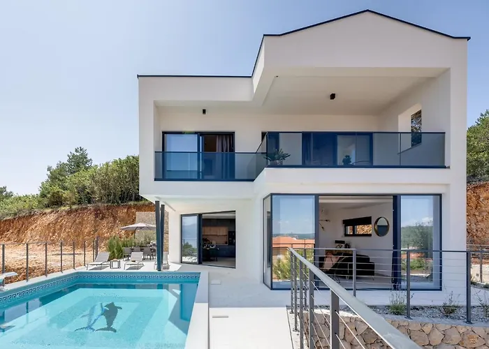 Luxury Verbenico Hills: Seaside Retreat With Pool And Wine Villa Vrbnik (Primorje-Gorski Kotar)