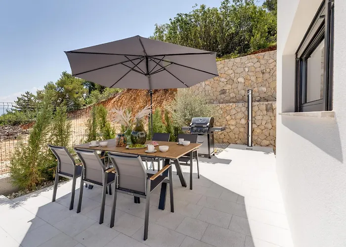 Villa Luxury Verbenico Hills: Seaside Retreat With Pool And Wine Vrbnik (Primorje-Gorski Kotar)