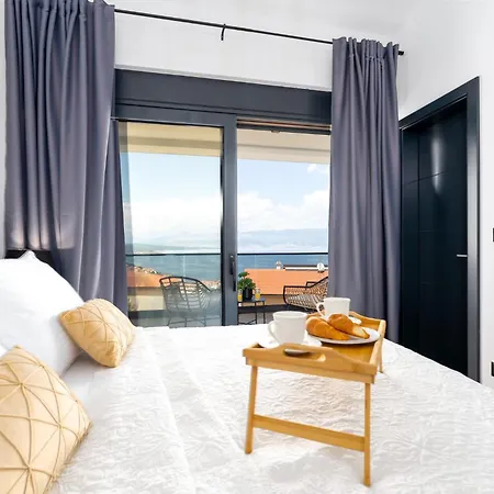 Luxury Verbenico Hills- Amazing Sea View, Pool With Whirpool And Waterfall, Beach, In Famous Wine Region - Your With Style *
