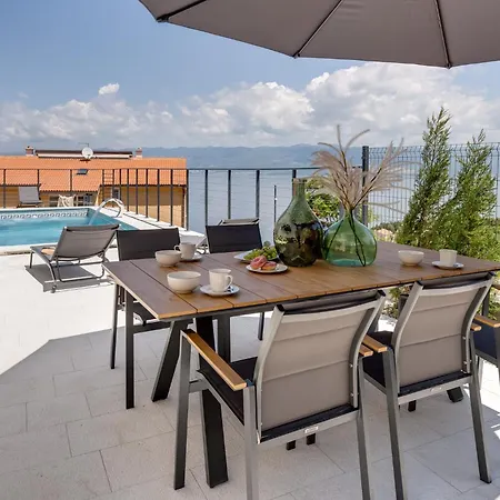 Villa Luxury Verbenico Hills- Amazing Sea View, Pool With Whirpool And Waterfall, Beach, In Famous Wine Region - Your With Style *