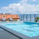 Luxury Verbenico Hills- Amazing Sea View, Pool With Whirpool And Waterfall, Beach, In Famous Wine Region - Your With Style Villa